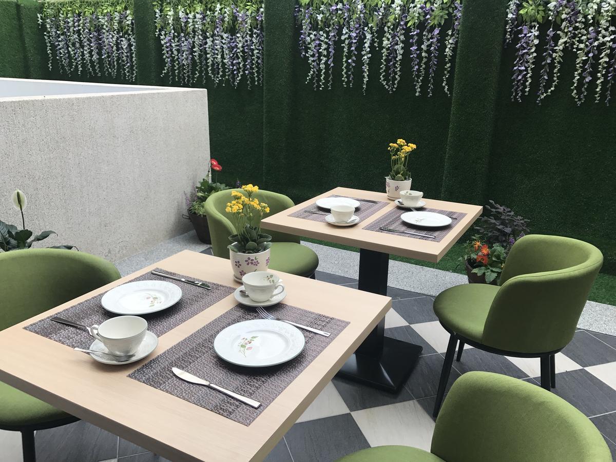 晨光飯店 Hotel Kota Chiayi Bagian luar foto