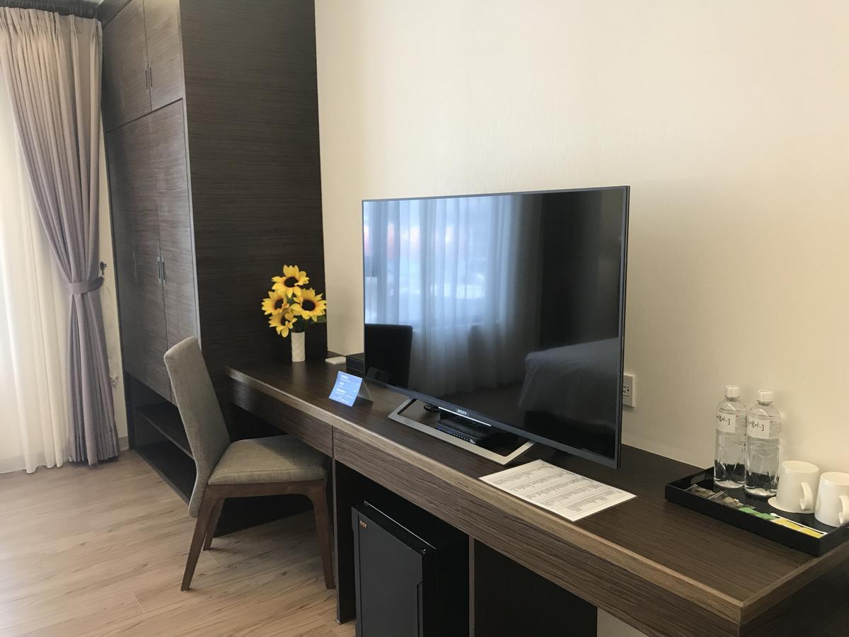 晨光飯店 Hotel Kota Chiayi Bagian luar foto